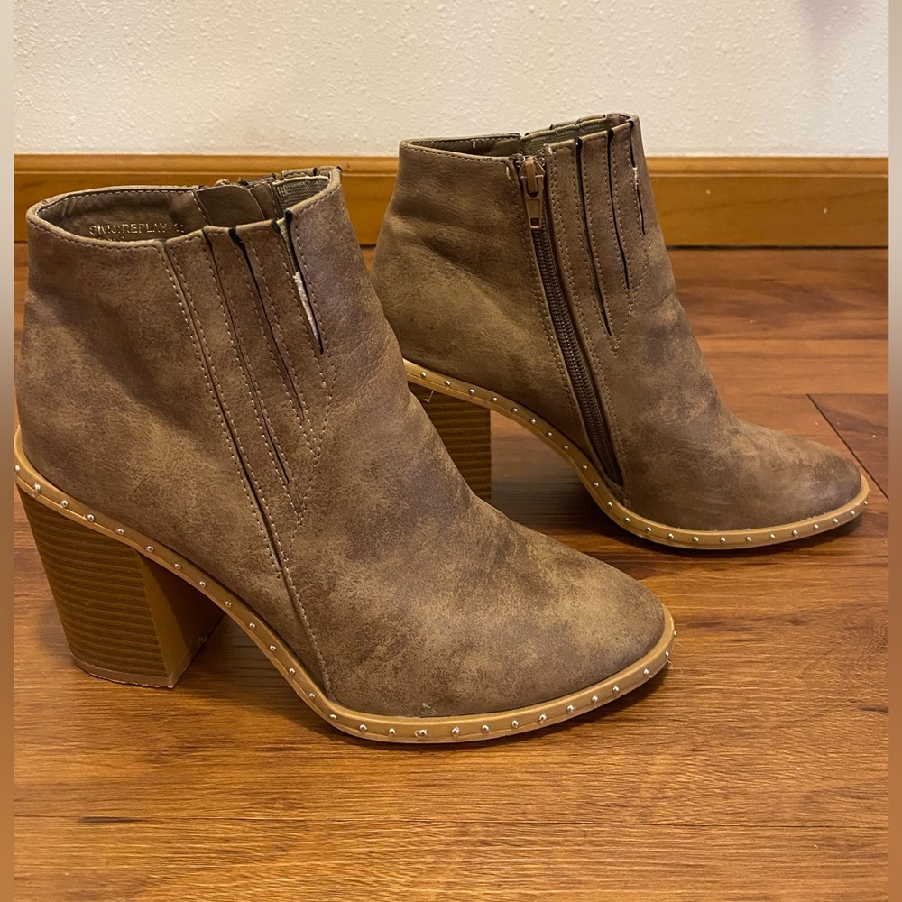 Brown Heeled Bootie